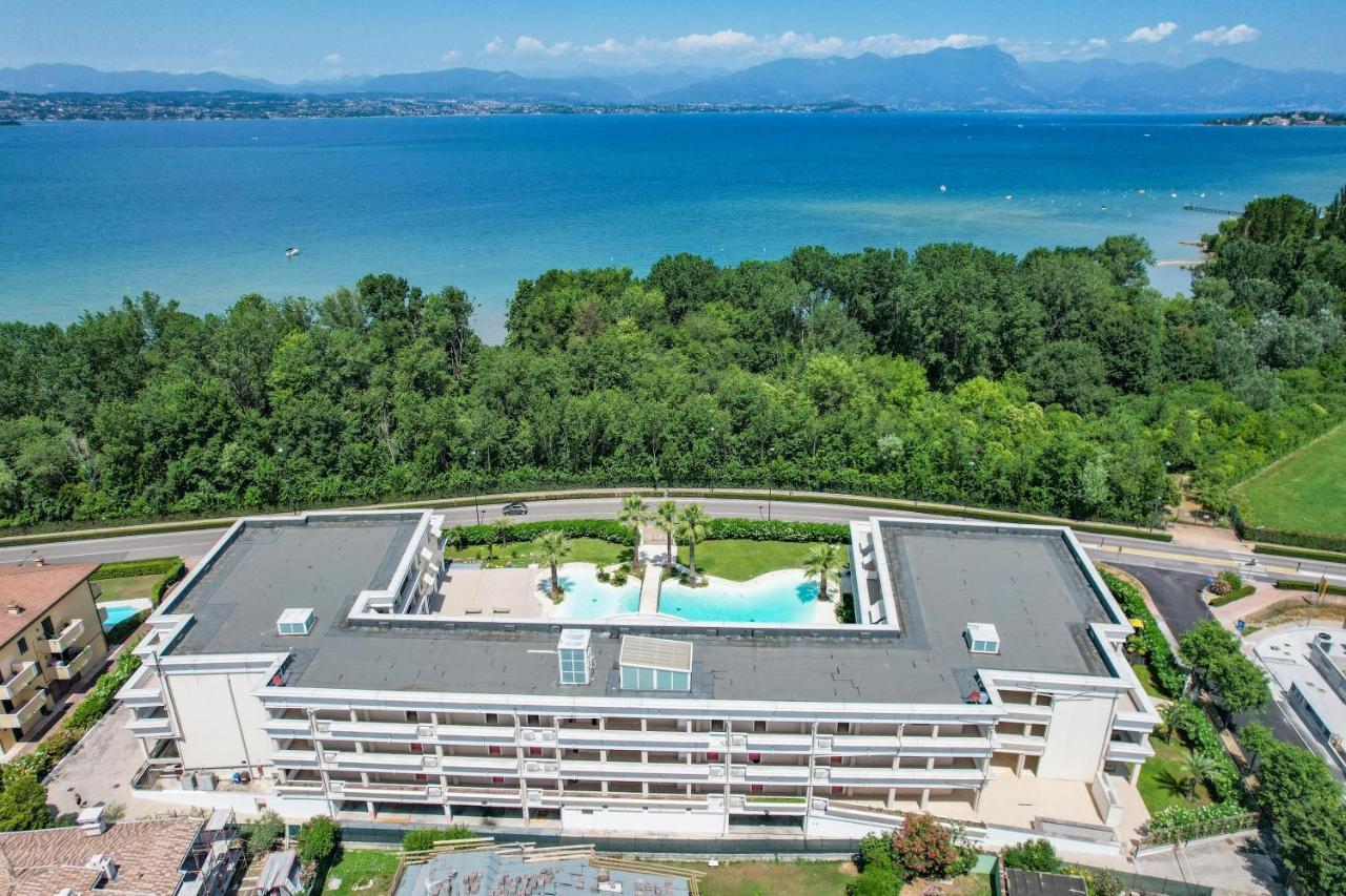 Appartamento Elite Du Lac Desenzano del Garda Exterior photo