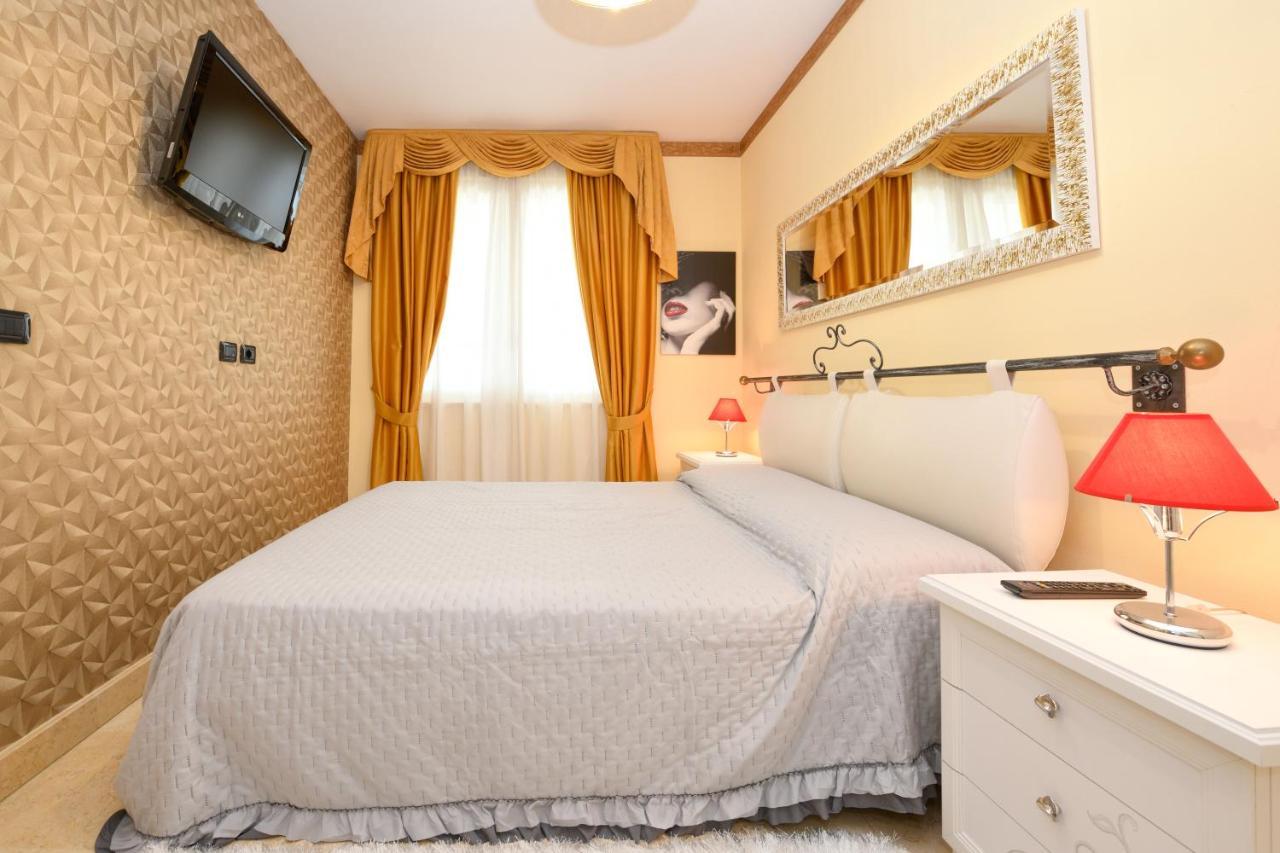 Appartamento Elite Du Lac Desenzano del Garda Exterior photo